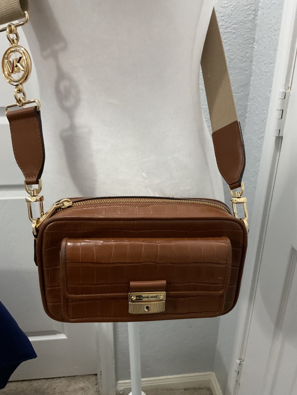 Michael Kors Brown Crossbody | Gold Hardware - Picture 2 of 10